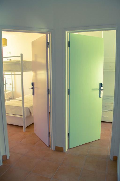 Racing Mackerel Hostel Лагуш Номер фото