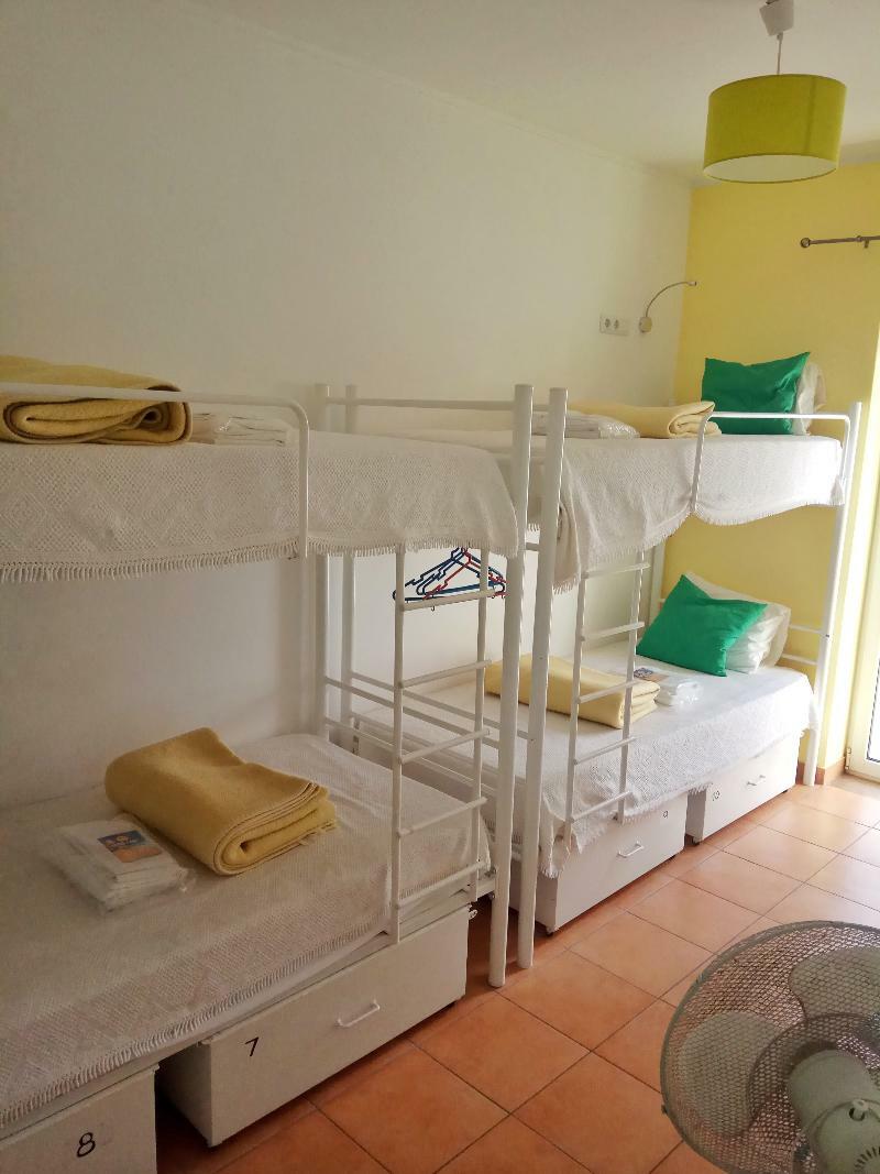 Racing Mackerel Hostel Лагуш Экстерьер фото
